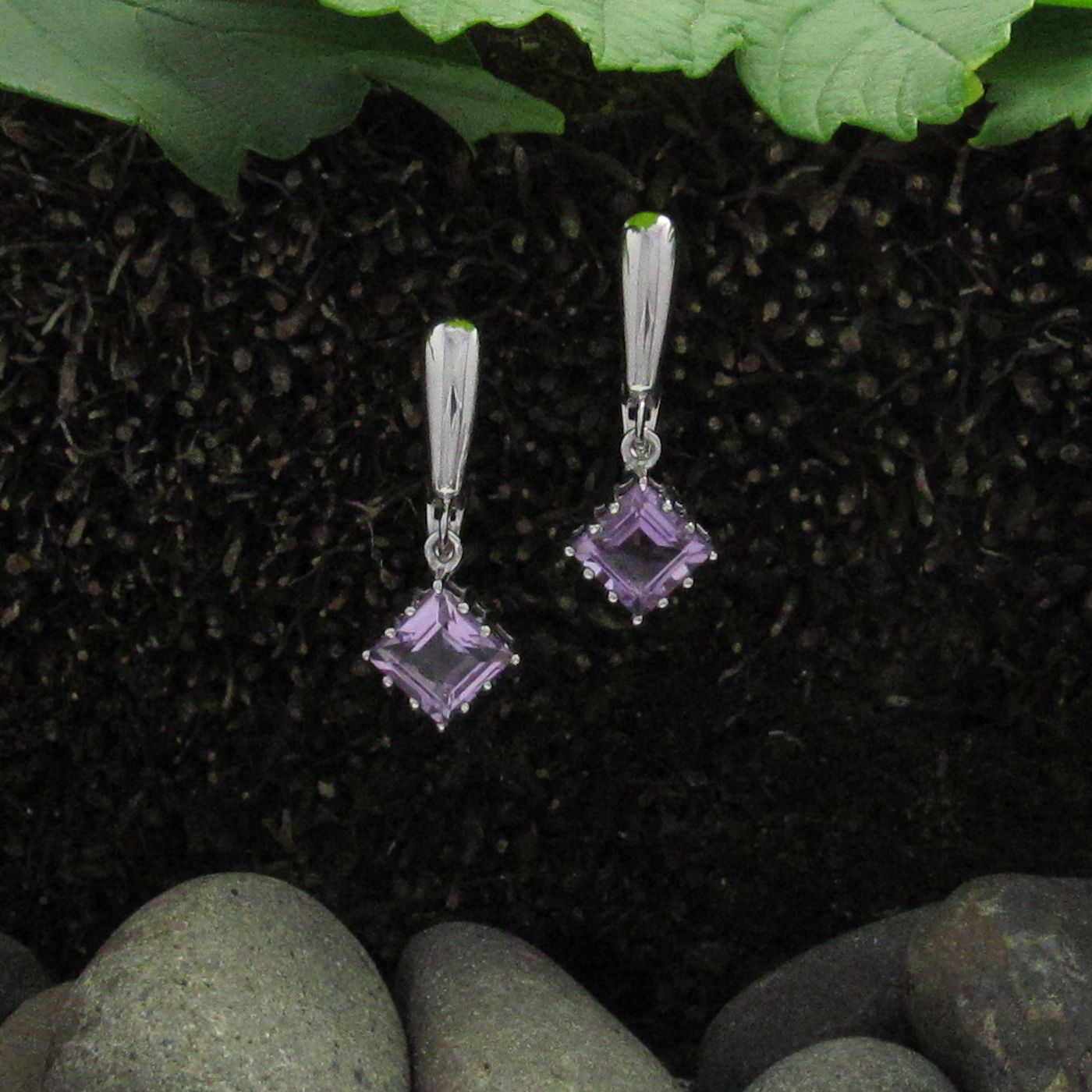 Diamond Shape, Claw Style Amethyst & Silver Drop Earrings