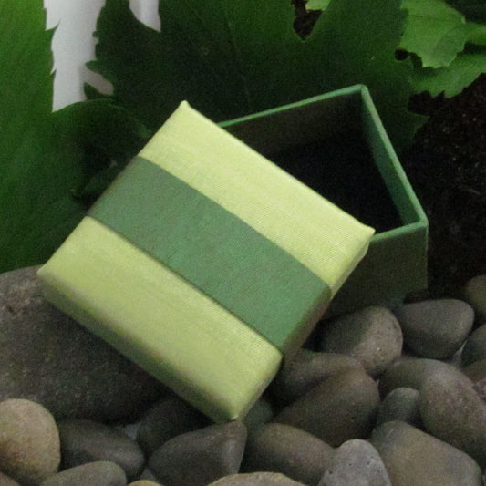 Small Silk Gift Box - Lawn Green