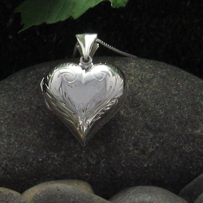 Decorative Engraved Heart Shaped Locket