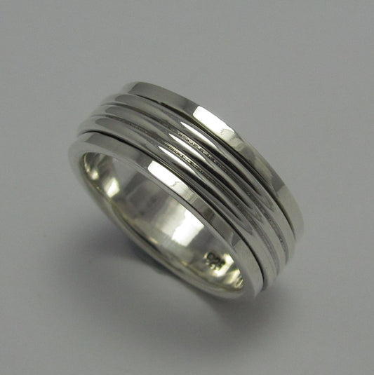 Ridged Spin Ring - Unisex - Centre of the ring spins freely